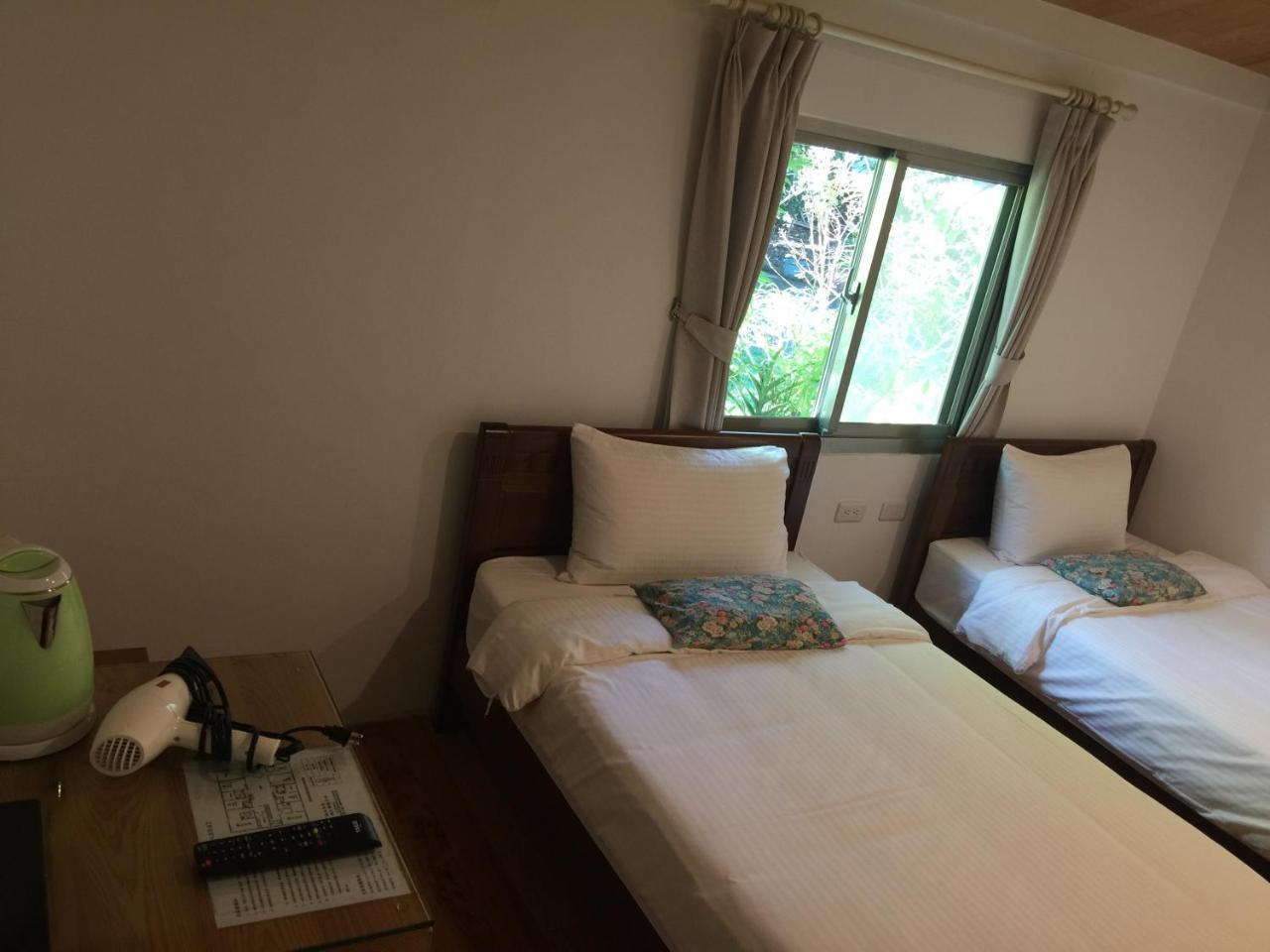 לואי Hou Shan Ren Jia B&B מראה חיצוני תמונה