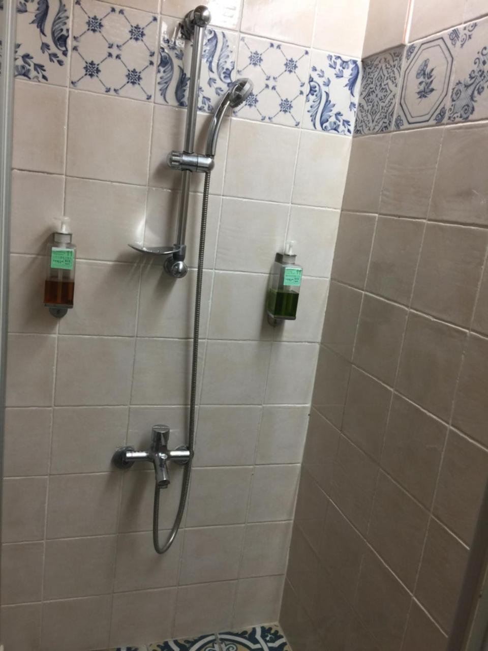 לואי Hou Shan Ren Jia B&B מראה חיצוני תמונה
